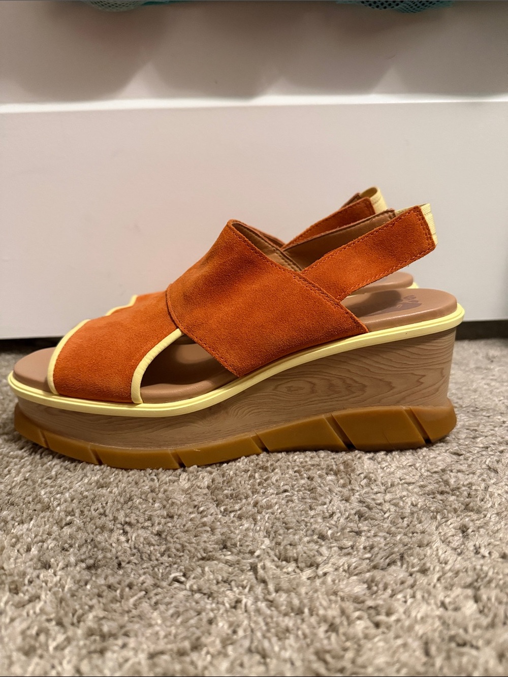 Sorel Women's Rust Suede Slingback Sandals with Pale Yellow Trim - Picture 4 of 8